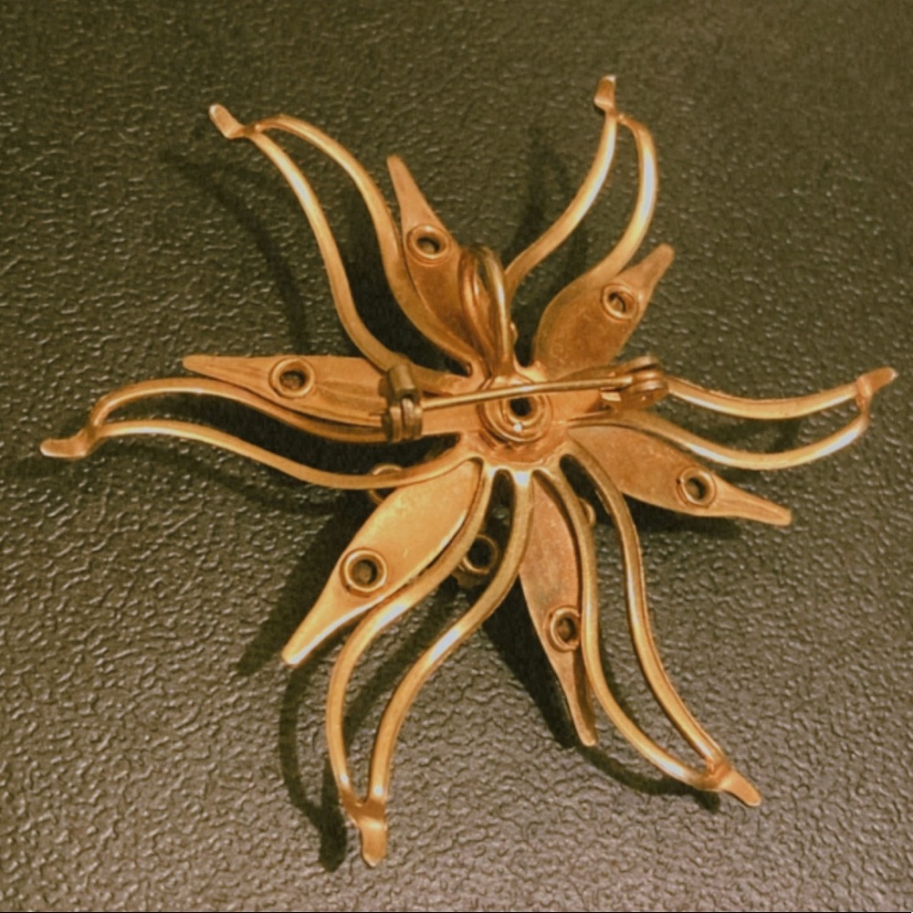 Brooche Pin - Picture 3 of 3